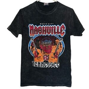 Nashville Graphic T-Shirt